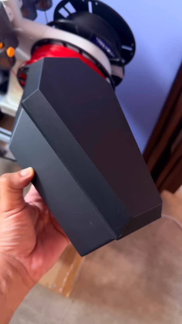 Deck holder — Baldur's Gate 3